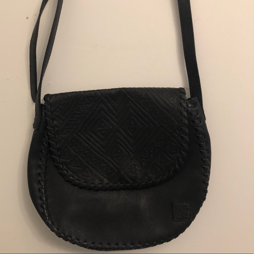 BillaBong cross-body black bag | like new!!